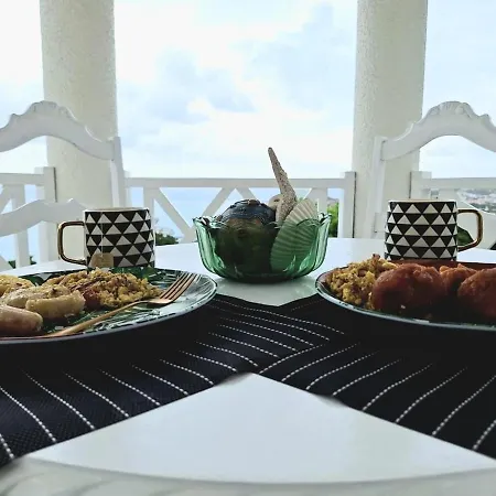 Oceanview! Walk To Town And Beach-Payment Required To Reserve