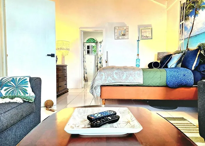 Oceanview! Walk To Town And Beach-payment Required To Reserve