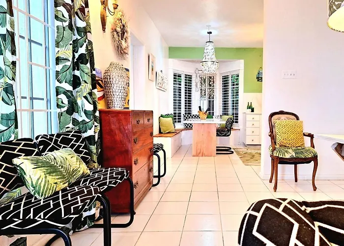 Apartamento Oceanview! Walk To Town And Beach-payment Required To Reserve Ocho Ríos