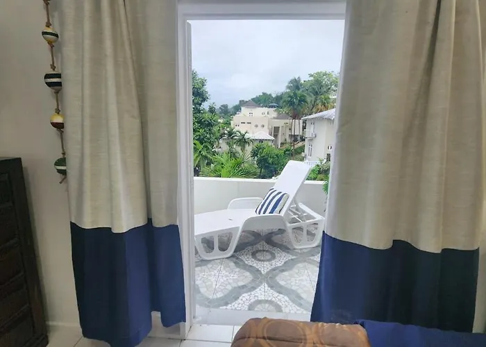 Apartamento Oceanview! Walk To Town And Beach-payment Required To Reserve *