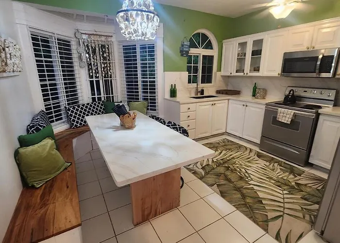 Oceanview! Walk To Town And Beach-payment Required To Reserve Apartamento *