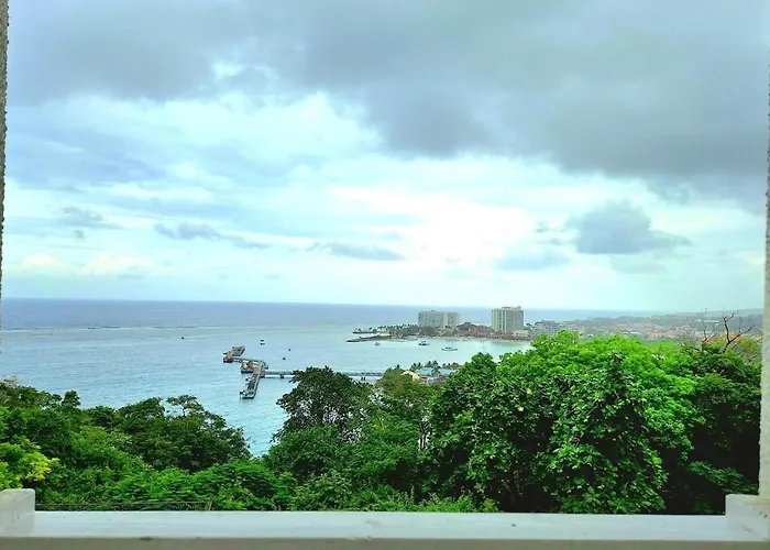 Apartamento Oceanview! Walk To Town And Beach-payment Required To Reserve *